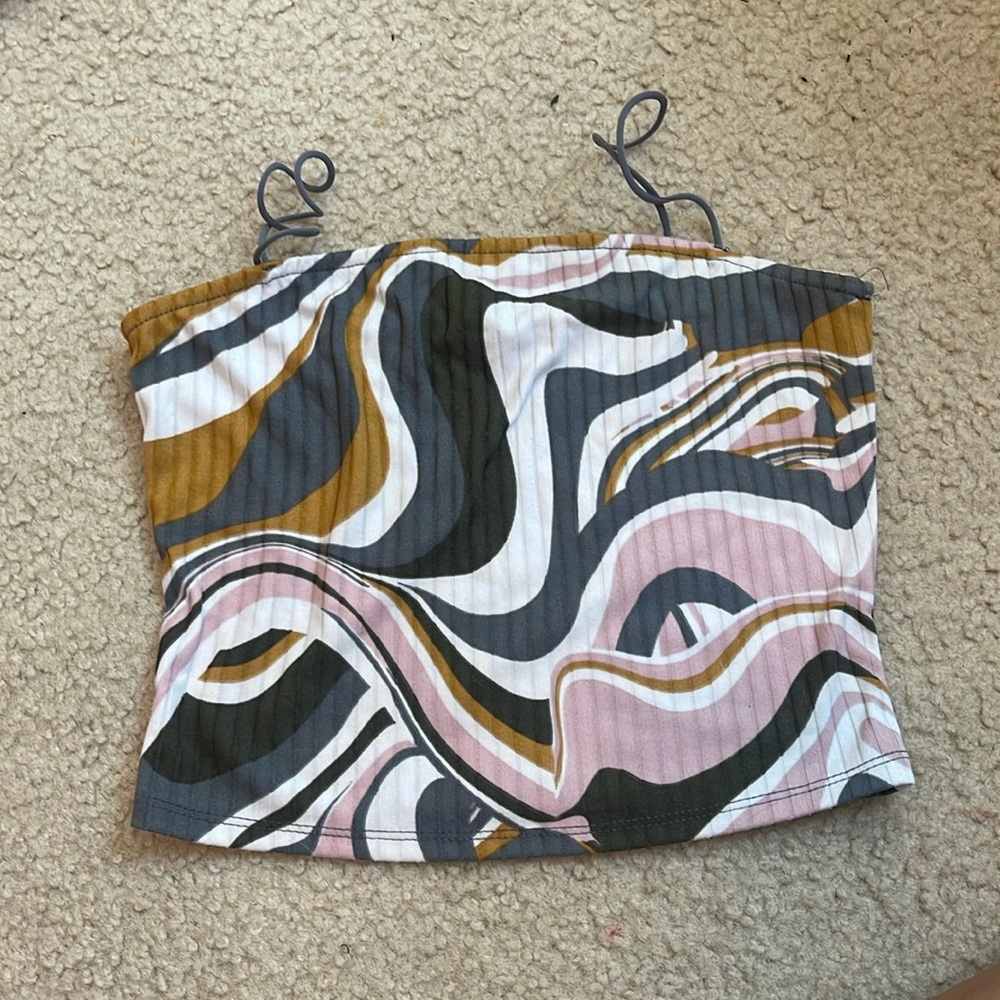 COLORFUL TOP